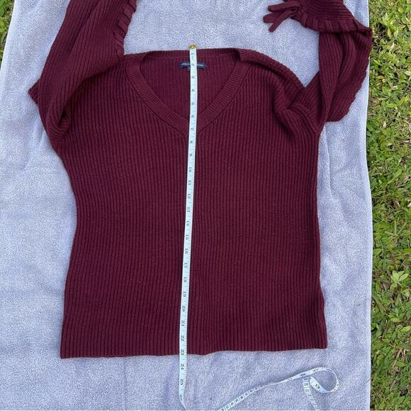 American Eagle Outfitters Maroon V Neck Ribbed Knit Sweater Cozycore Size Small - Picture 9 of 9